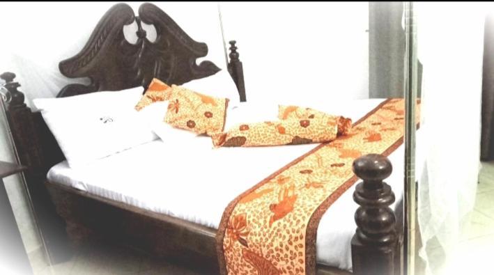 Riverside Resort Hotel Kabale Esterno foto