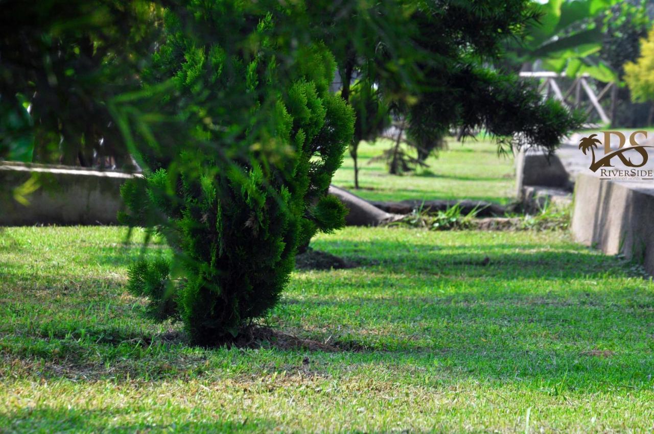 Riverside Resort Hotel Kabale Esterno foto